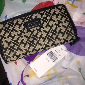 Tommy Hilfiger Wallet